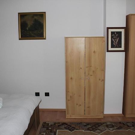 Apartment Anna ซาเกร็บ ภายนอก รูปภาพ
