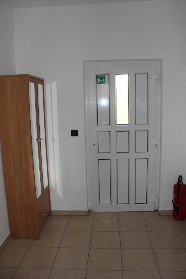 Apartment Anna ซาเกร็บ ภายนอก รูปภาพ
